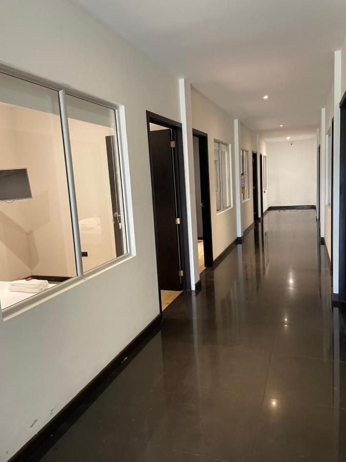 Zugi Inn Hotel Летисия Екстериор снимка
